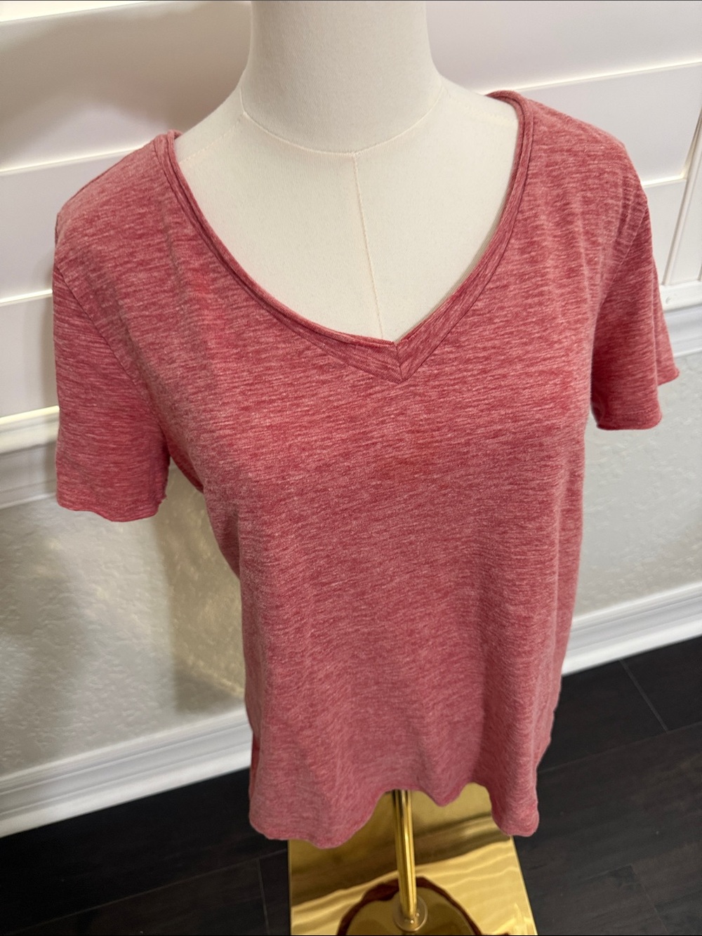 Peach Love California Heather Rose V-Neck Short Sleeve Tee